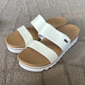 Reef Women's White Slide Sandals NEW
